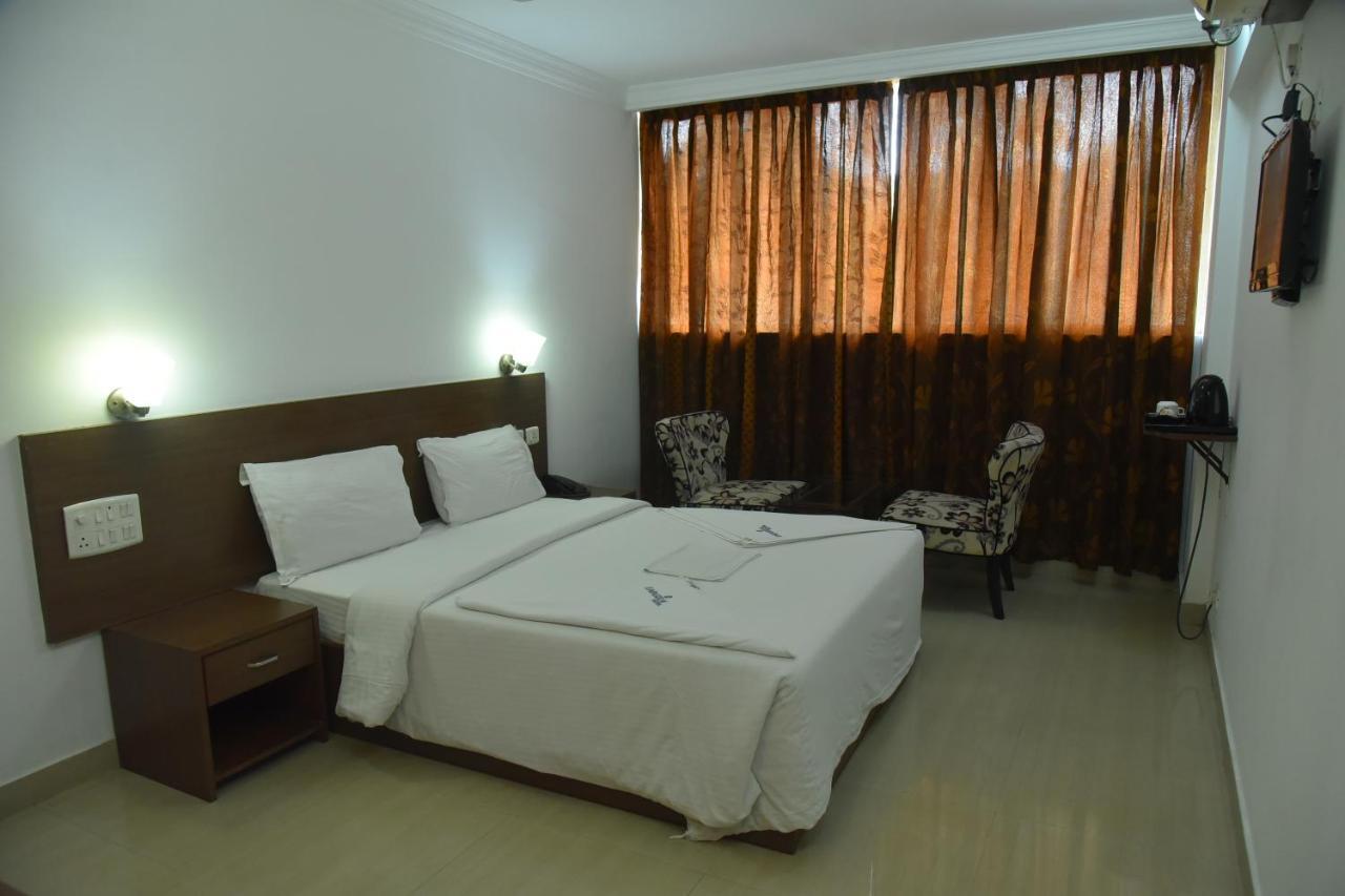 Emporium Hotel Mangalore Dış mekan fotoğraf